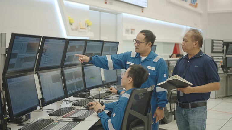 總投資超過50億美元的石化聯合體投入商業營運 越南商機 越南房地產 越南石化業 越南石化公司 越南石化市場